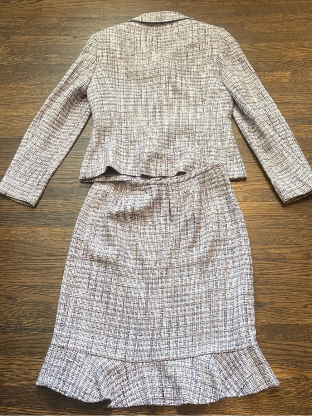 Le Suit Lavender Tweed Two-Piece Skirt Suit - Picture 6 of 6
